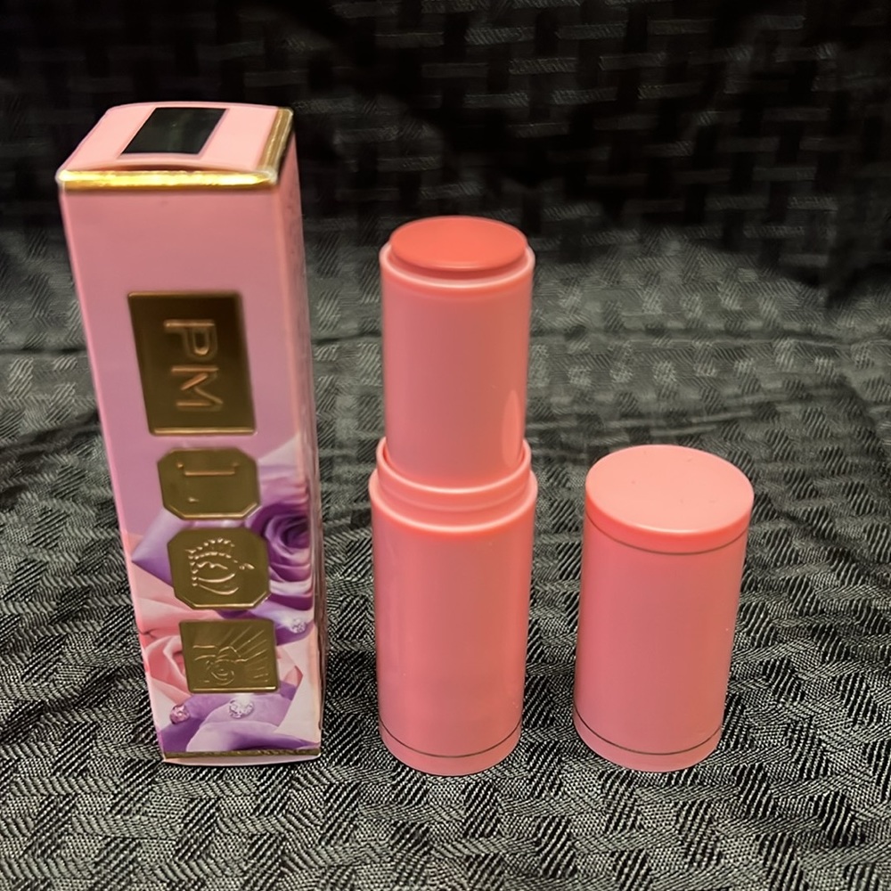 Cream Blush! Legendary Glow Color Balm in shade Divine Rose